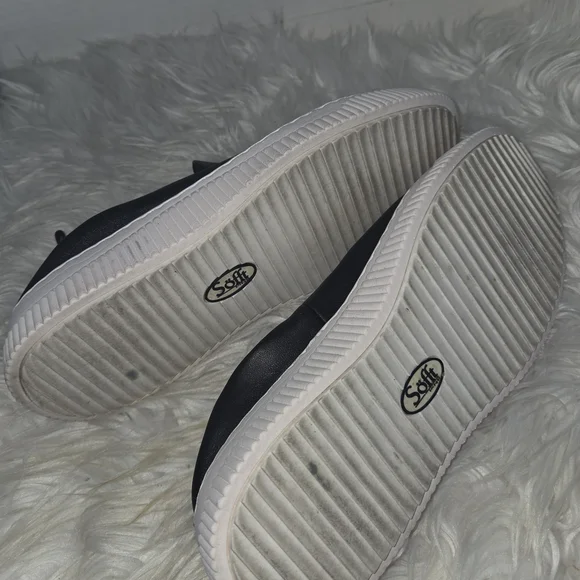 Sofft Somers II Black Slip-On Leather Flats with White Platform Sole. Size 8 - Picture 9 of 9